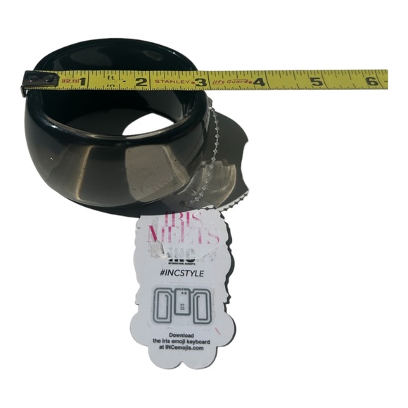 IRIS lucite magnetic cuff closure INC. INTERNATIONAL CONCEPTS BANGLE - Picture 5 of 5